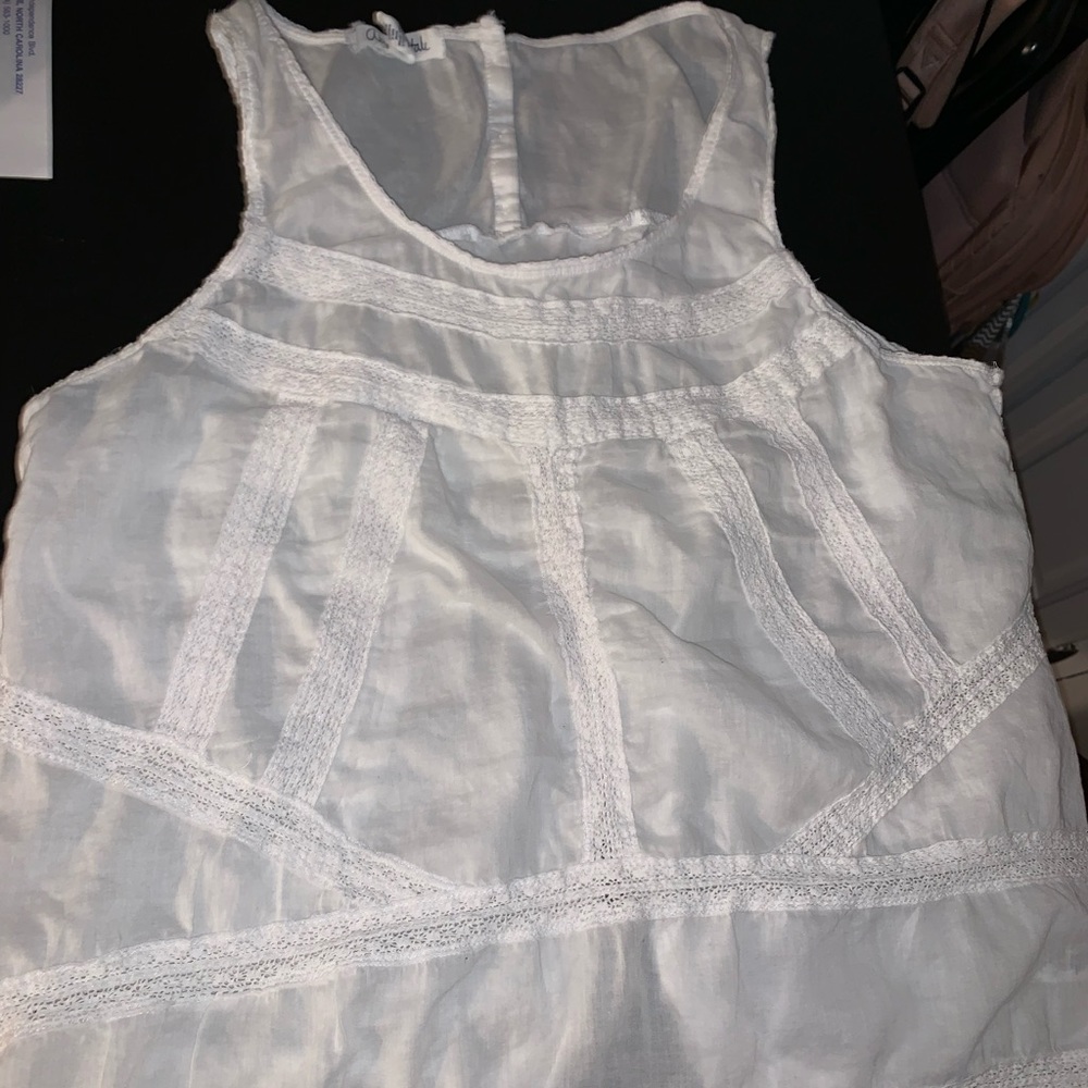 Very light weight white tank with split open back!